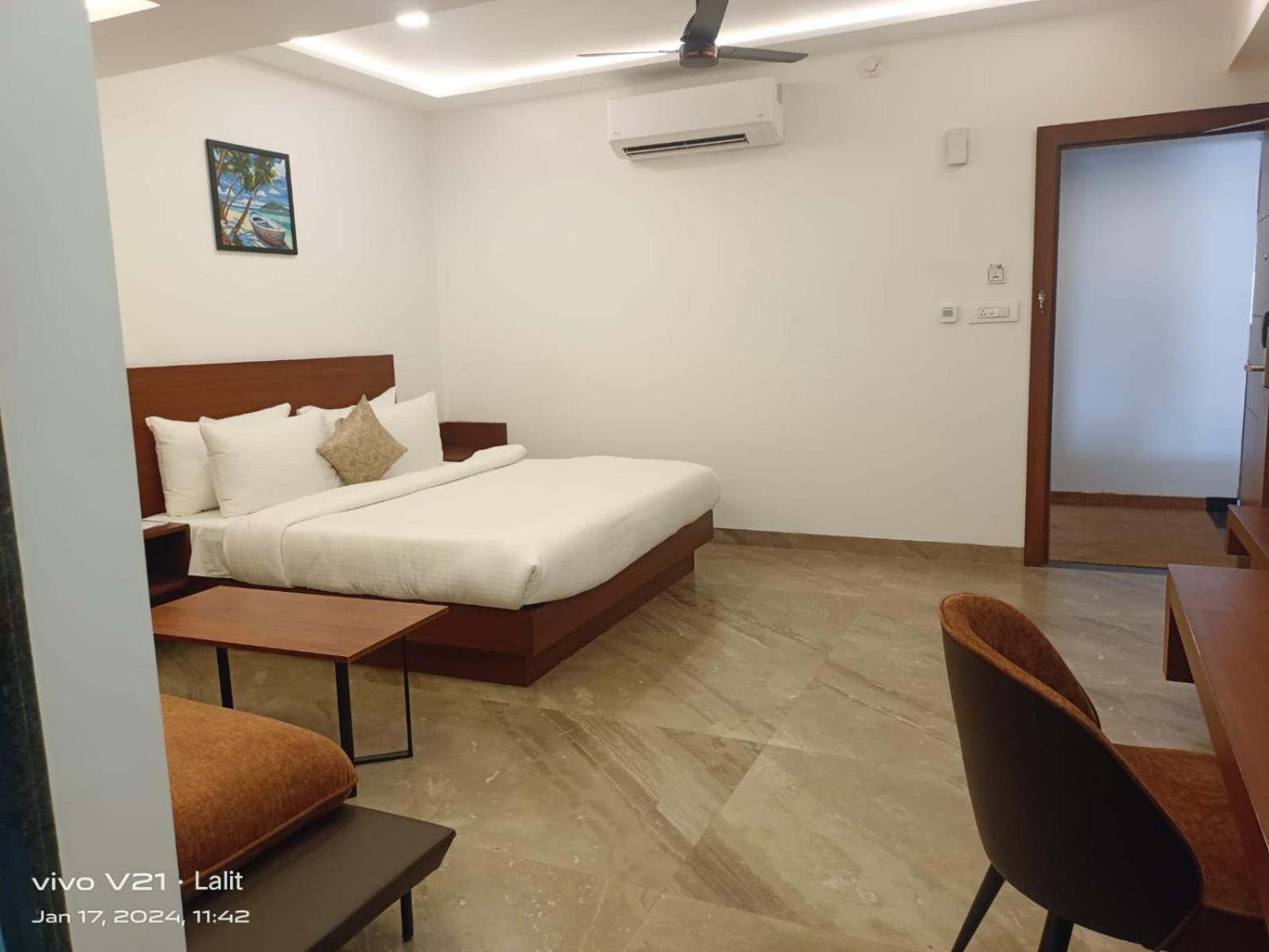 Hotel Kadamb Tree Jabalpur Eksteriør bilde