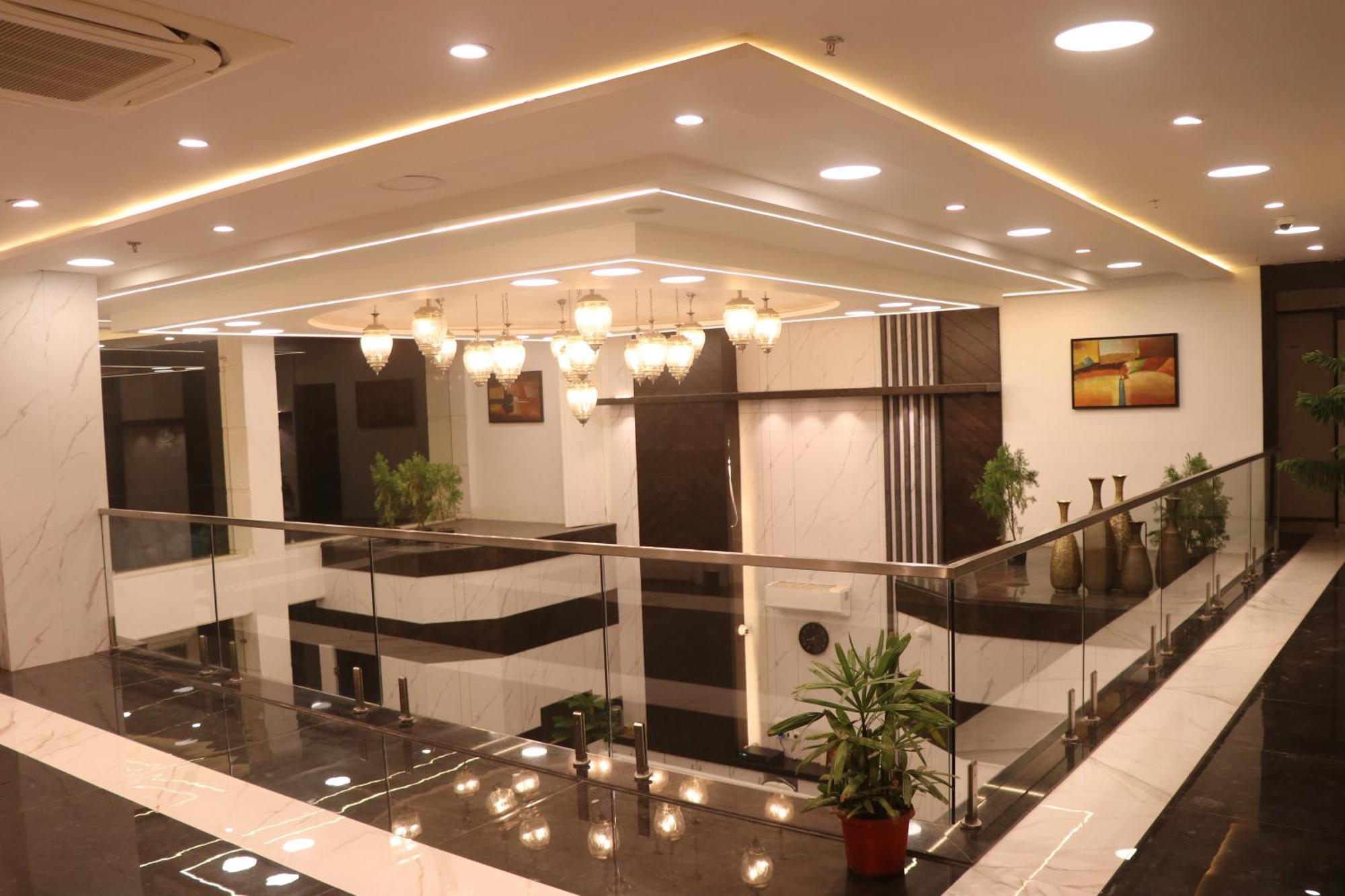 Hotel Kadamb Tree Jabalpur Eksteriør bilde