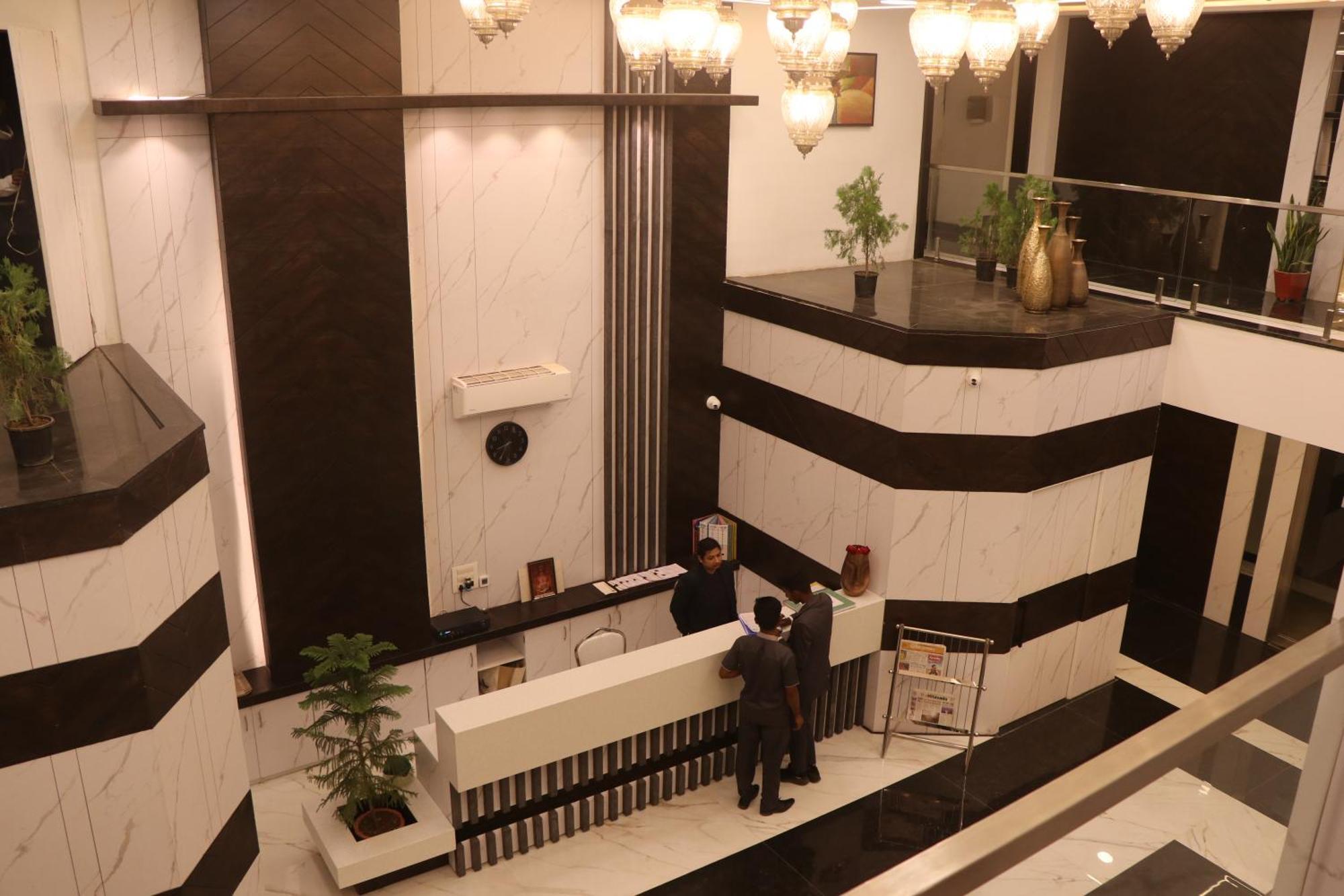 Hotel Kadamb Tree Jabalpur Eksteriør bilde